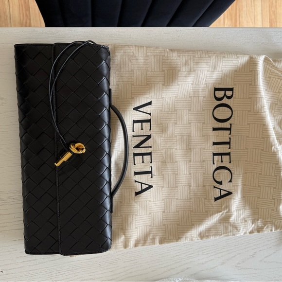 Brand New BOTTEGA VENETA Andiamo bag clutch black gold - Picture 6 of 6